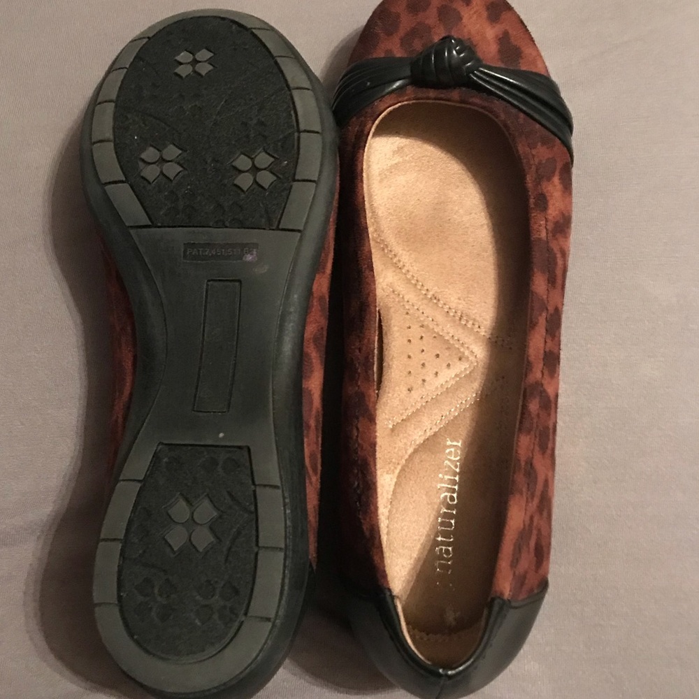 Leopard print flats - Picture 3 of 4